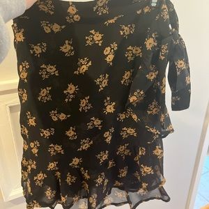 Hollister mini skirt